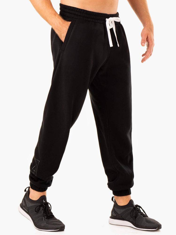 Black Ryderwear Men Track Pants Recharge Relaxed Men's Track Pants | AU1035BC