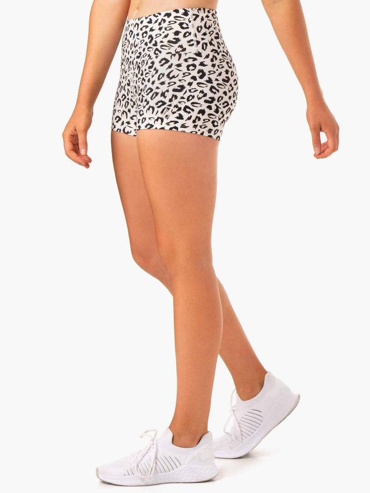 Ivory Leopard Ryderwear Women Shorts Adapt High Waisted Scrunch Women's Shorts | AU1939KI