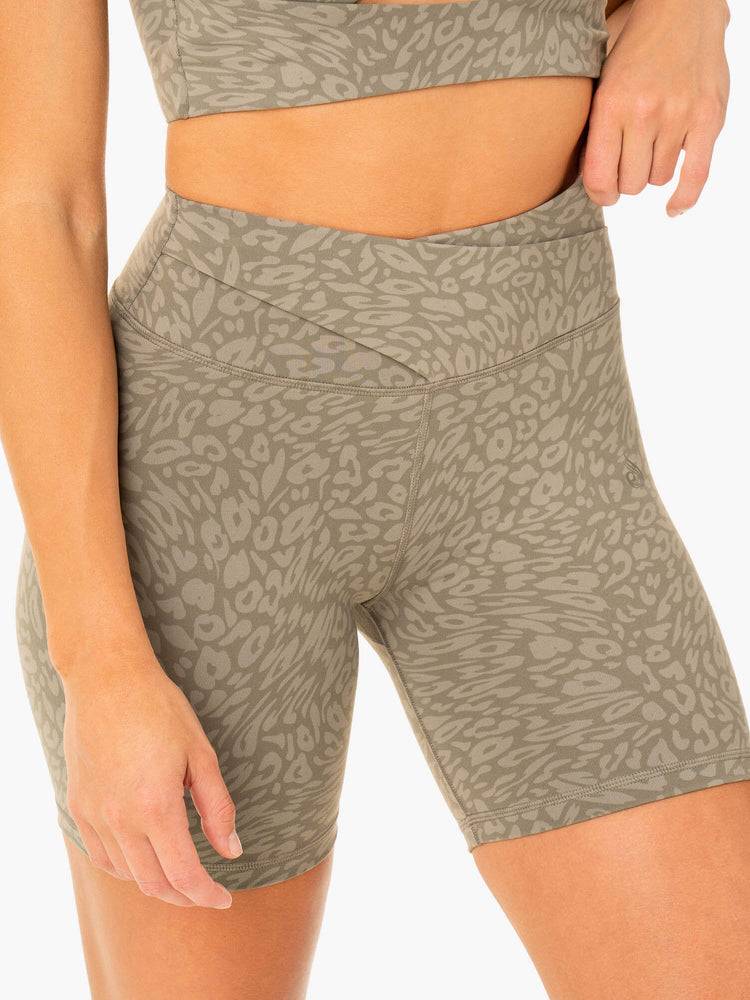 Khaki Leopard Ryderwear Women Shorts Rotation High Waisted Scrunch Women's Shorts | AU1982OR