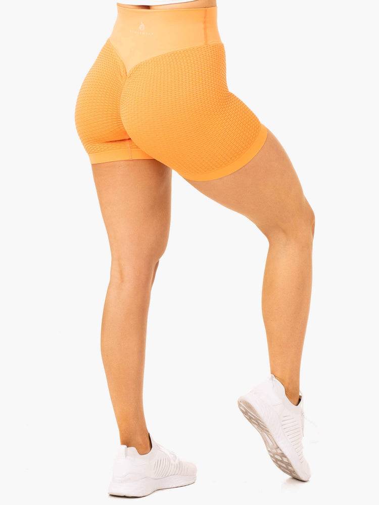 Mango Ryderwear Women Shorts Honeycomb Scrunch Seamless Women's Shorts | AU2105WY