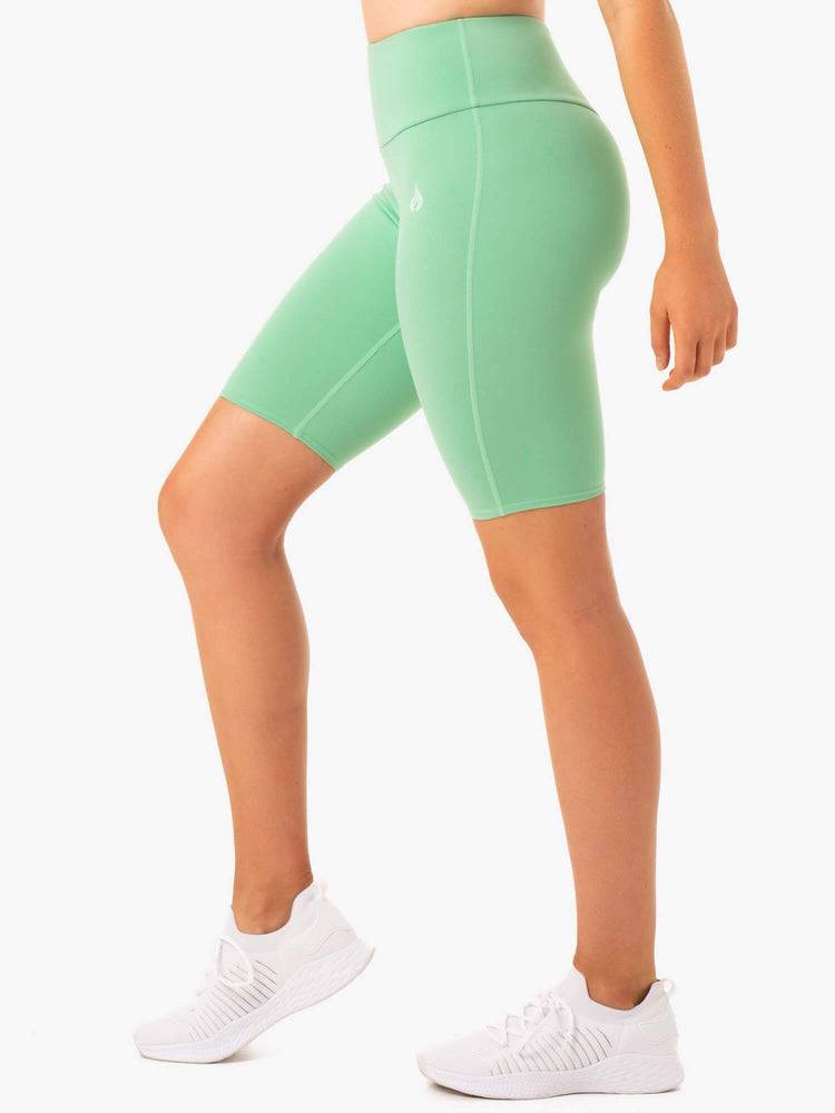 Neomint Ryderwear Women Shorts Staples Scrunch Bum Bike Women's Shorts | AU2116DN