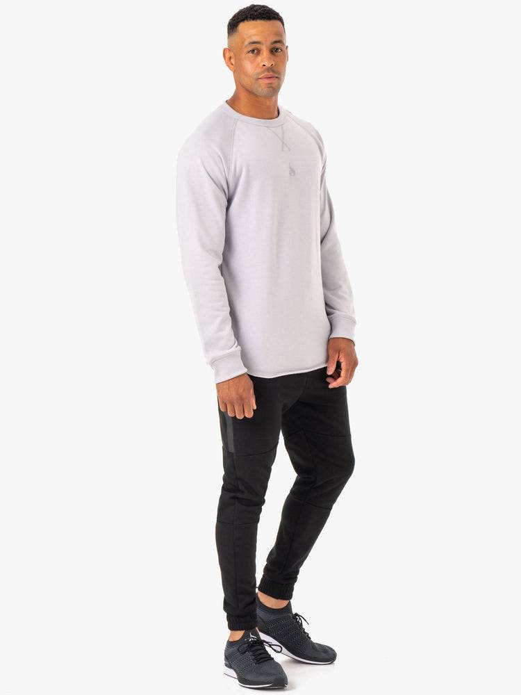 Snow Grey Ryderwear Men Sweaters Restore Crew Neck Men's Sweaters | AU1337FM