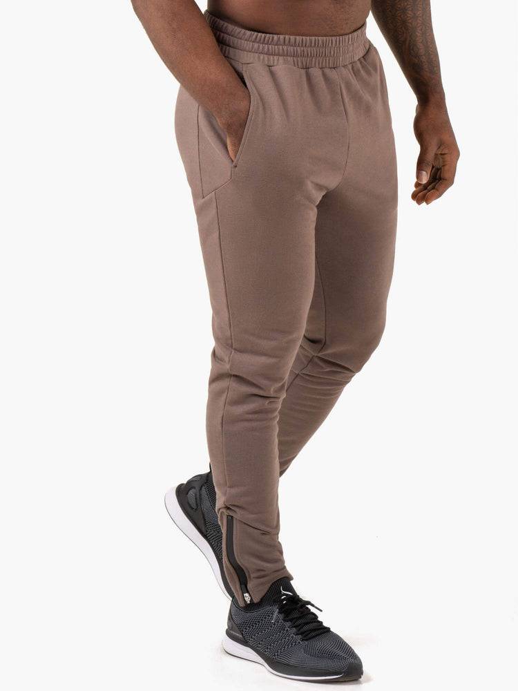 Taupe Ryderwear Men Track Pants Pursuits Men's Track Pants | AU1033CE