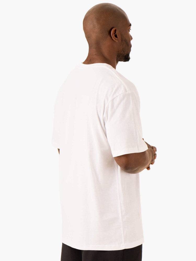 White Ryderwear Men T Shirts Oversized Men's T Shirts | AU1275RW